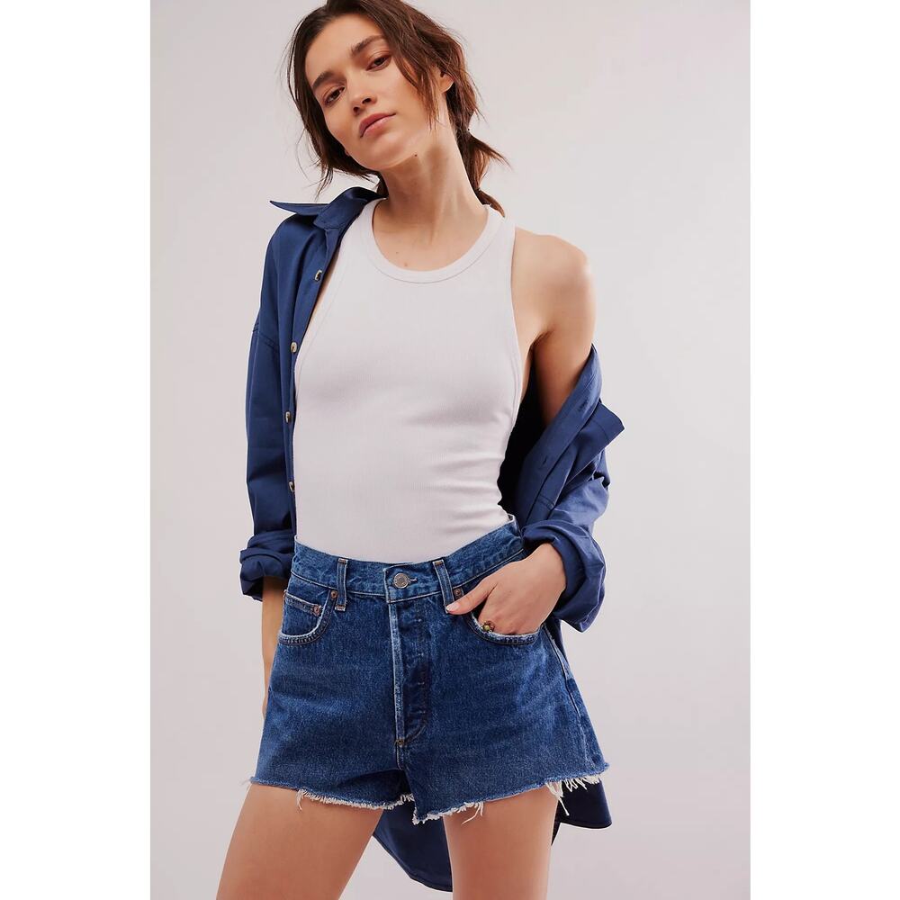 NWT- We The‎ Free Women's Blue Dark Wash Distressed Cut-Off Denim Shorts Size 28